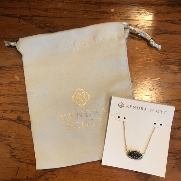 Kendra Scott Jewelry - Kendra Scott “Elisa” necklace black